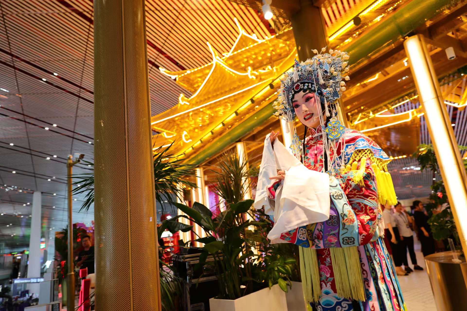 京韻文化美食薈奉上精美文化大餐，讓全世界遊客近距離領略中國傳統戲曲的深厚底蘊。受訪者供圖