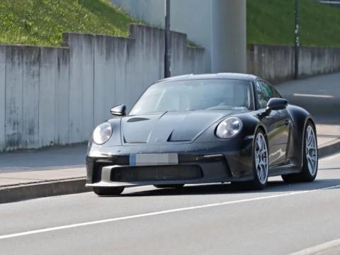 超豪华汽车上半年销量都暴跌，迈凯伦跌九成，玛莎拉蒂跌七成