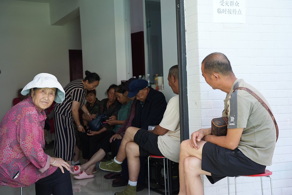 安置點里的老人
