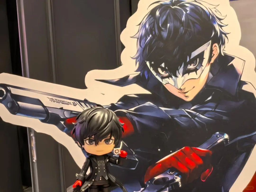 要论复古时尚,还得看《女神异闻录》的游戏与玩家