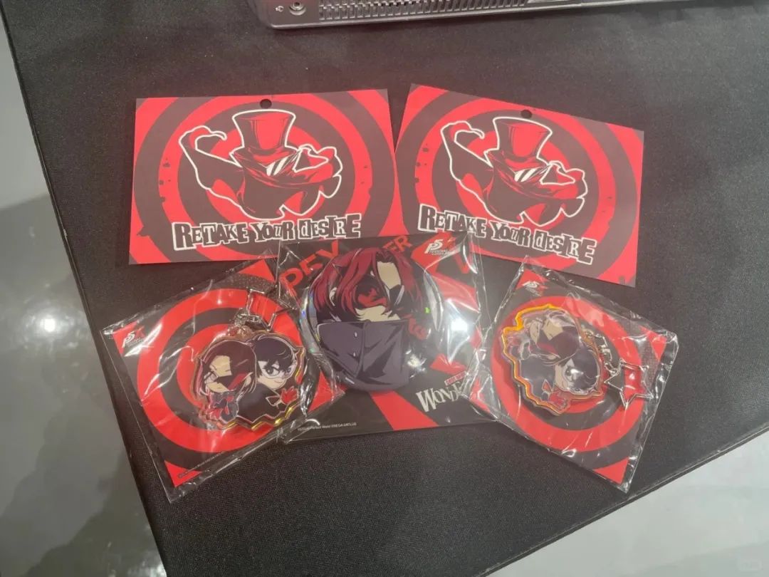 要论复古时尚,还得看《女神异闻录》的游戏与玩家