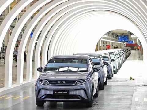 中国汽车刚在泰国做出点成绩，韩国现代闻着味就来了