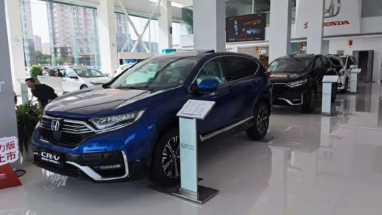 有汽车经销商称上半年月亏损百万 ，从业十几年没经历过这么大的压力