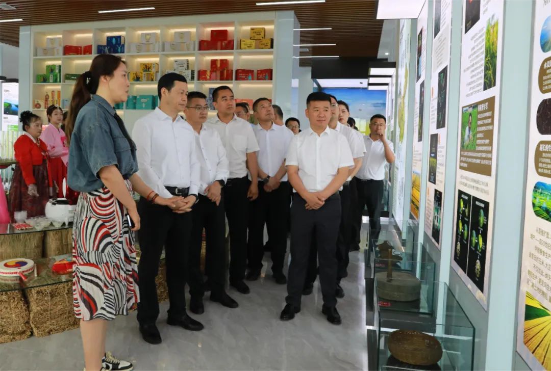 中国移动党组书记、董事长杨杰到黑龙江佳木斯市调研定点帮扶和乡村振兴工作
