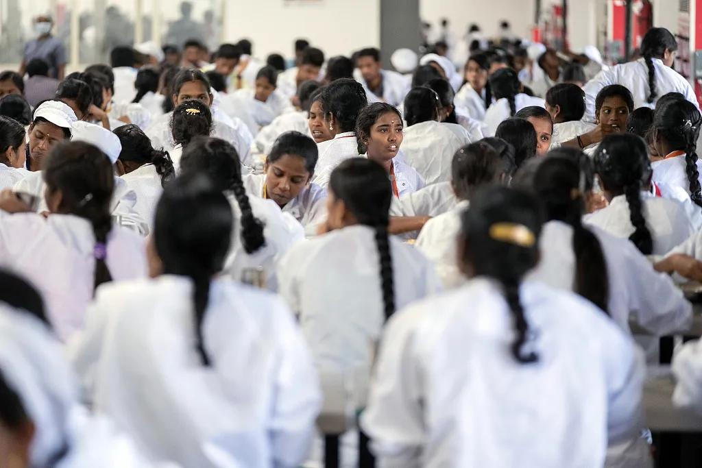 富士康重回郑州,但情况变了