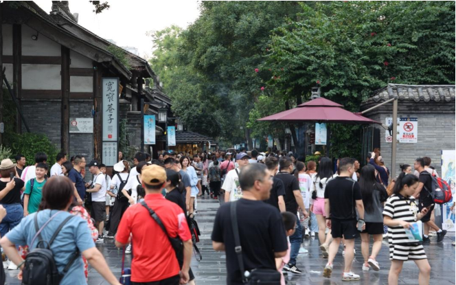 记者行记 | 绿动川蜀：绿色能源与数智化并驱前行