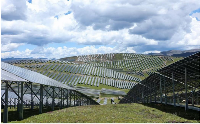 记者行记 | 绿动川蜀：绿色能源与数智化并驱前行