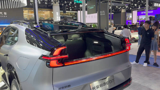 中国版Cybertruck来了？ 厂方介绍说这是一辆SUV+皮卡+房车+轿车！