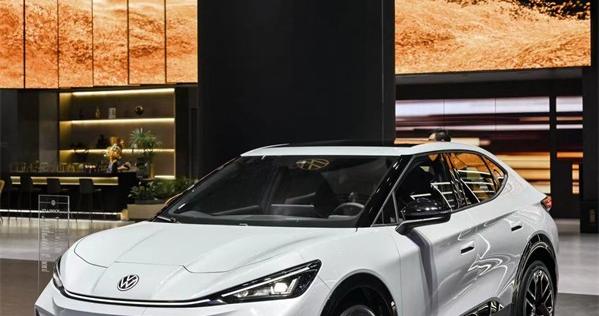 金色大众徽标闪耀蓉城，ID. 与众首次亮相成都车展