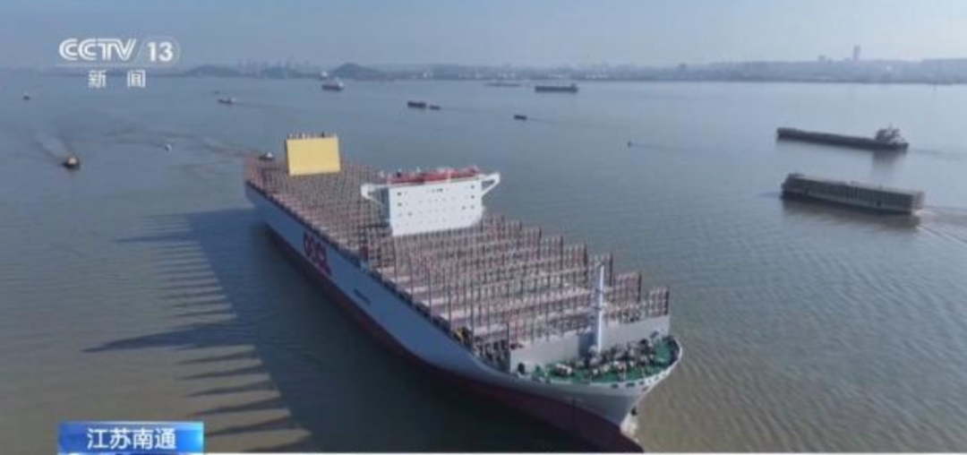 又一艘！中国造“海上巨无霸”出江试航