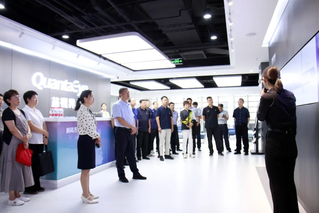 暮夏沐日,微风送秋|Z News