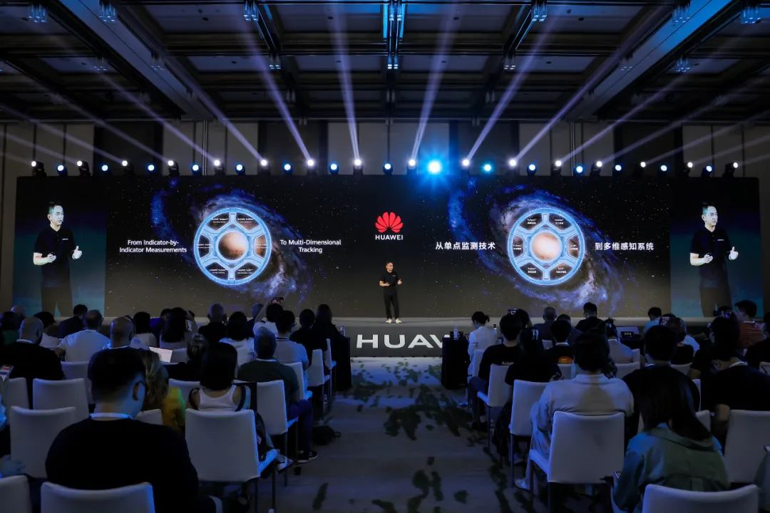 华为穿戴开启「玄玑」时代:一场从技术到品牌的十年跃迁