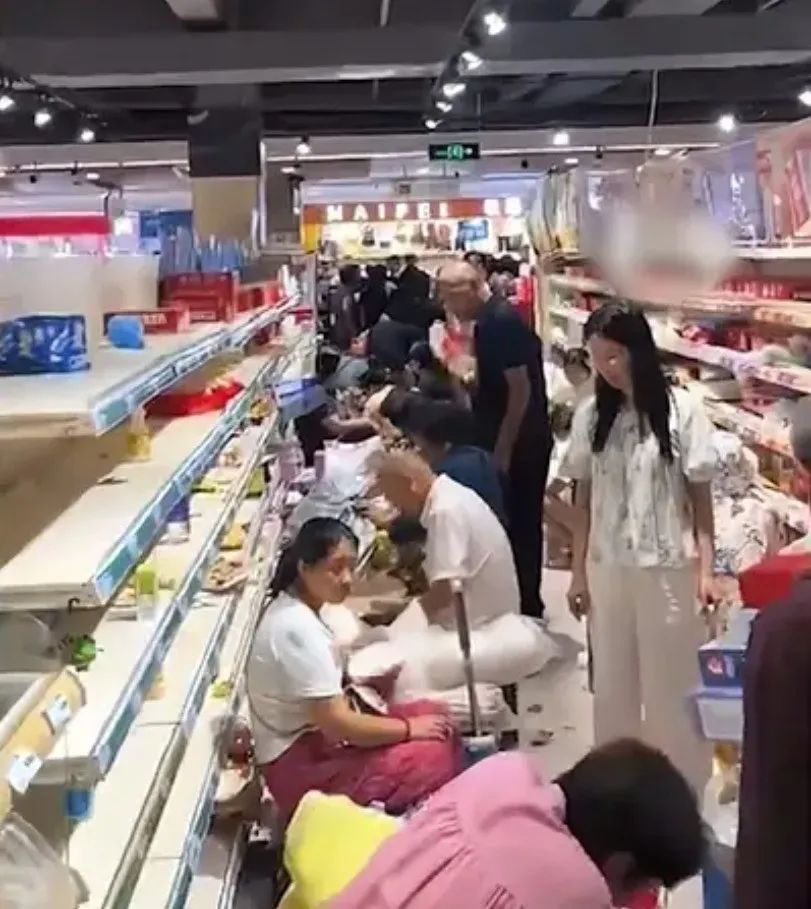 網傳影片截圖