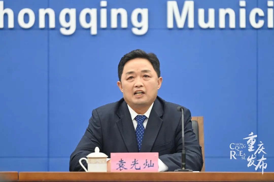 袁光灿回答记者提问 邹乐摄