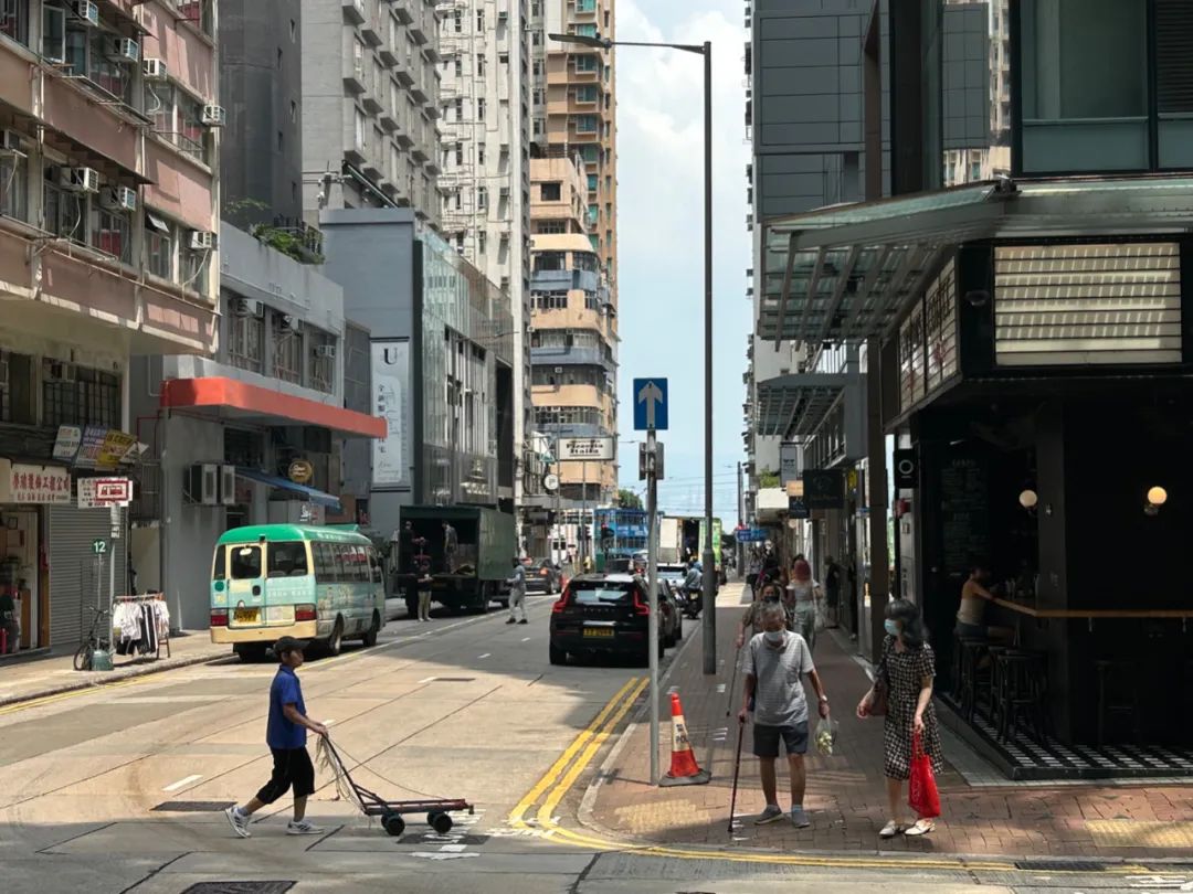 图 | 坚尼地城的老人