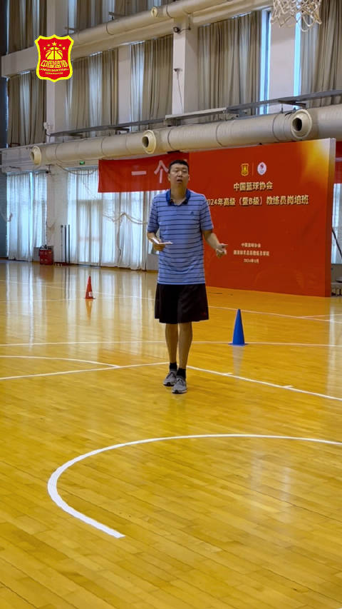 内线策应与篮板争夺策略展现雷霆在禁区的攻防平衡艺术