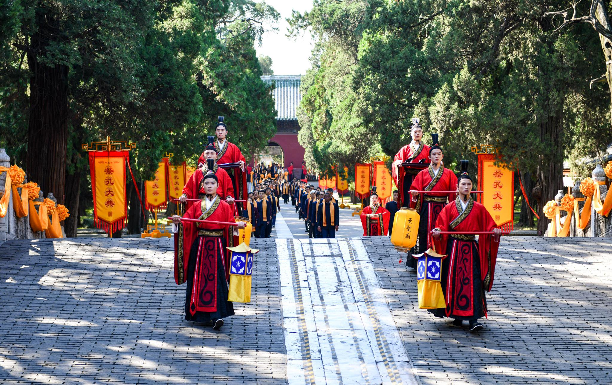 祭孔大典正在進行。楊國慶 攝