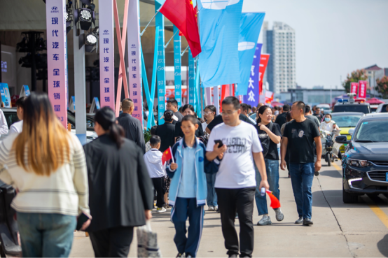 山东新能源汽车百场下乡活动临沂站开幕 持续七天乐享汽车新生活