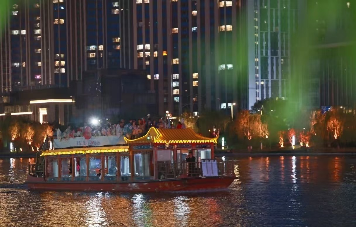 大運河夜遊船。圖片來源:北京通州發佈公眾號