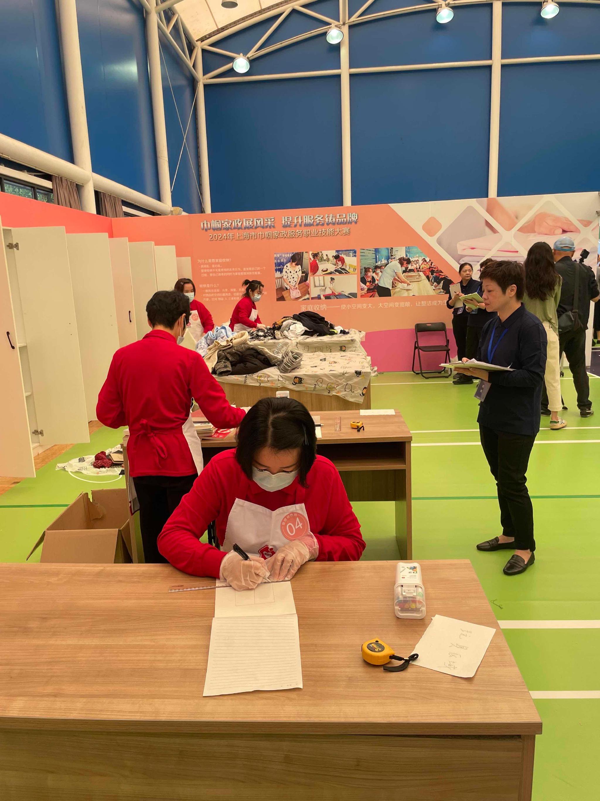 10月12日，上海开放大学，图片整理收纳师比赛现场。均澎湃新闻记者 邓玲玮 摄