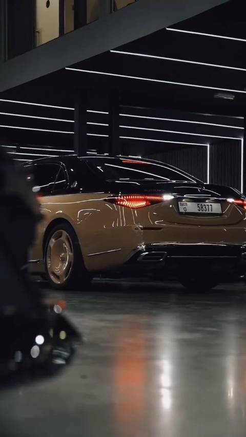 豪华车天花板，迈巴赫S680卡布奇诺限量版！