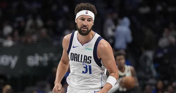 勇士客场险胜太阳守住西部前六