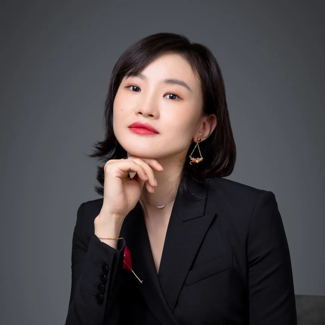 ⻜书深诺集团副总裁/飞书逸途负责人张娅雪15:30-16:10 圆桌对话⼈⼯智能的下