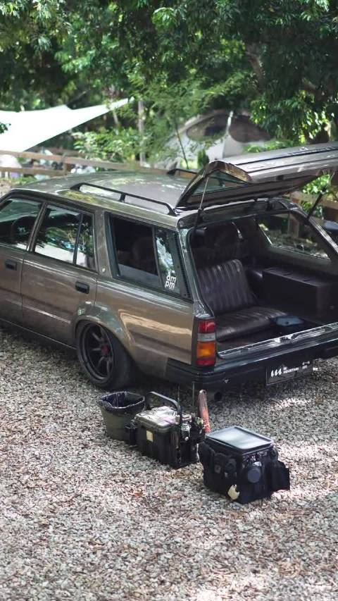 感受时光的魅力，日产 瓦罐车