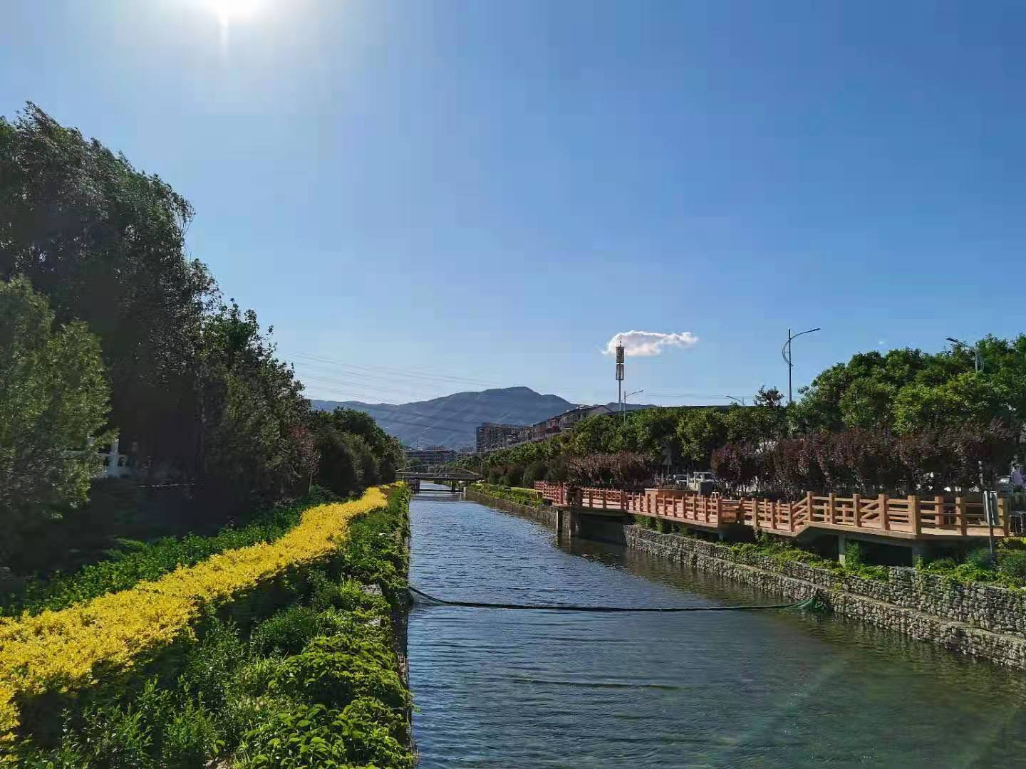 風景如畫的中門寺溝。門頭溝區委宣傳部供圖