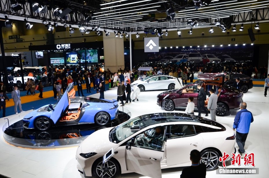 第十六届郑州国际汽车展览会开幕