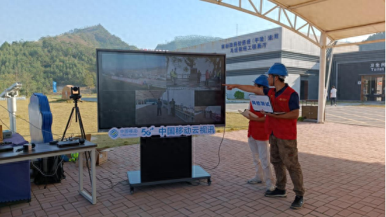 广西移动工程师对云视讯直播网络进行检测调整 劳春昌摄