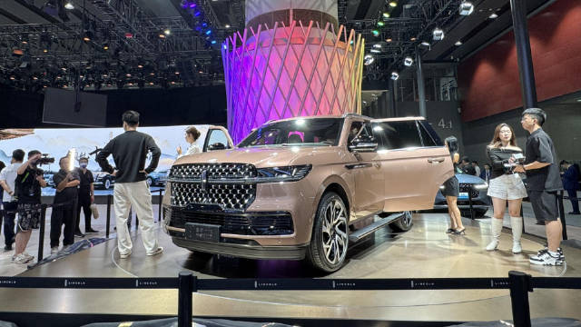 传世豪华再升级，全新一代林肯领航员中国首秀