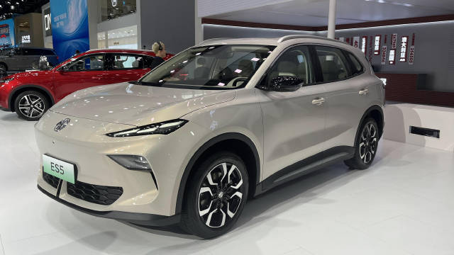 增换购9.99万元起，广州车展实拍MG ES5，小身材大空间的纯电后驱SUV