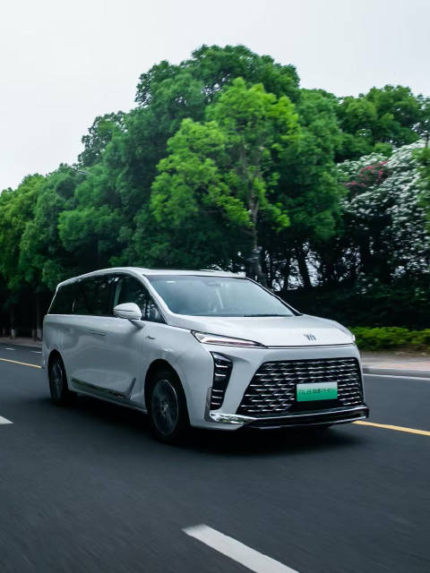 别克GL8继续卫冕“周度榜” “热回归”原因值得一探！