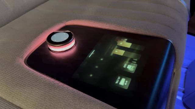 我们每次做那些新款传统豪华车的内容的时候…