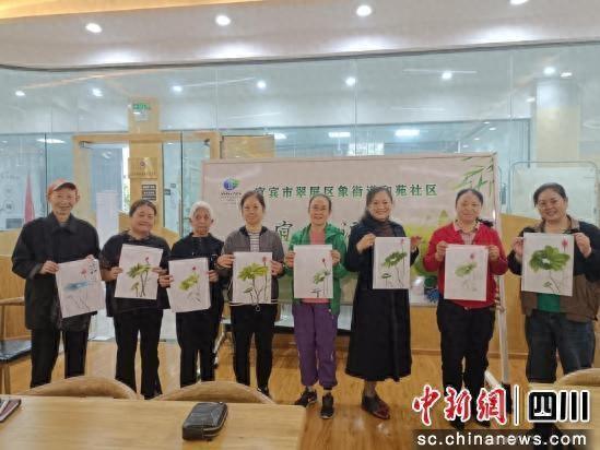 美术画画课程。蒋雪梅 摄