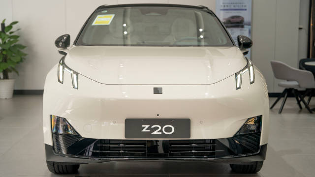 实拍领克Z20：14.6万元起，后驱“小钢炮”、纯电续航530km
