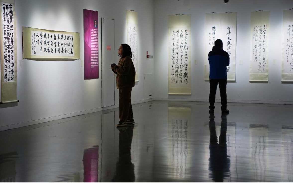 「文壇墨韻——香港文化名家書法展」現場。嘉德藝術中心供圖