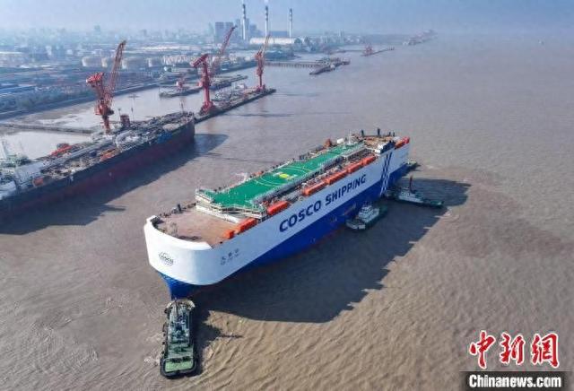 8600车液化天然气(LNG)双燃料动力大型汽车运输船(PCTC)。陆佳骏 摄