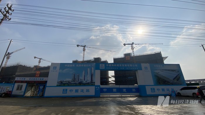 福耀安徽全产业链项目施工现场图片来源:每日财经新闻记者 张宝莲 摄