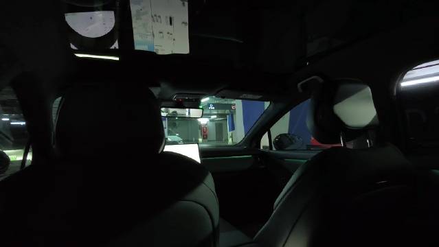 平时都是主驾，等人的时候我现在就躺小鹏P7+后排，要多舒服有多舒服