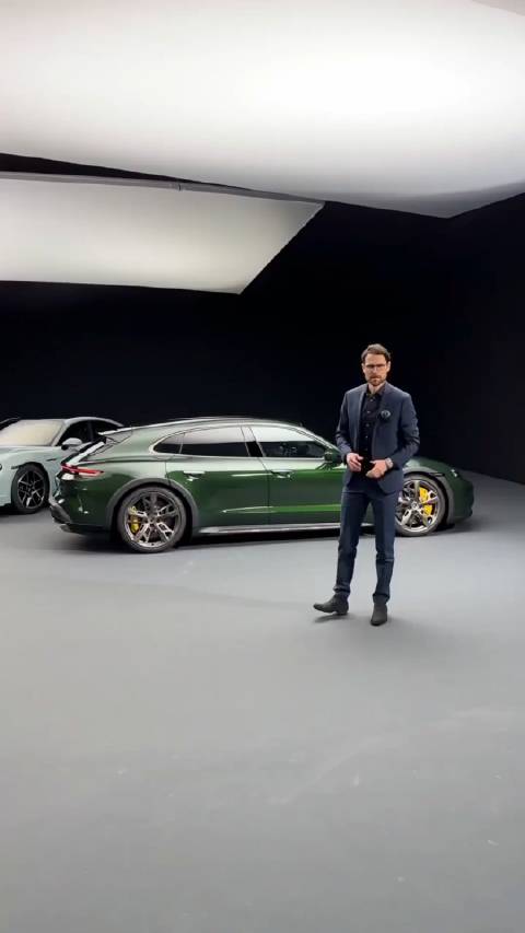 全新保时捷Taycan旅行版造型，这轮毂和配色，依旧是巅峰！