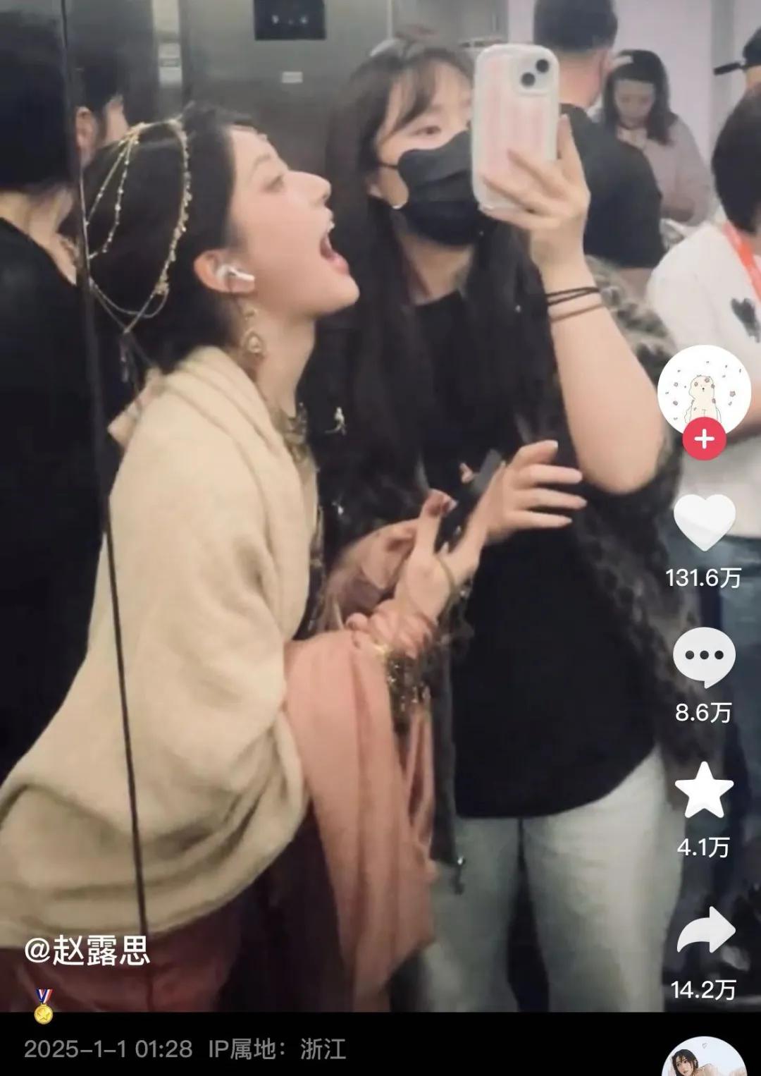 也有患病后努力学走路的照片