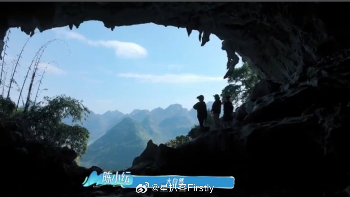 陈小纭好牛，在自己恐高的情况下，为了给小情侣拍摄旅游大片，可以说是拼了…