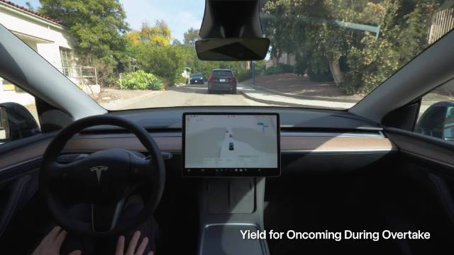 给大家分享一个特斯拉 FSD 的主动安全测试视频