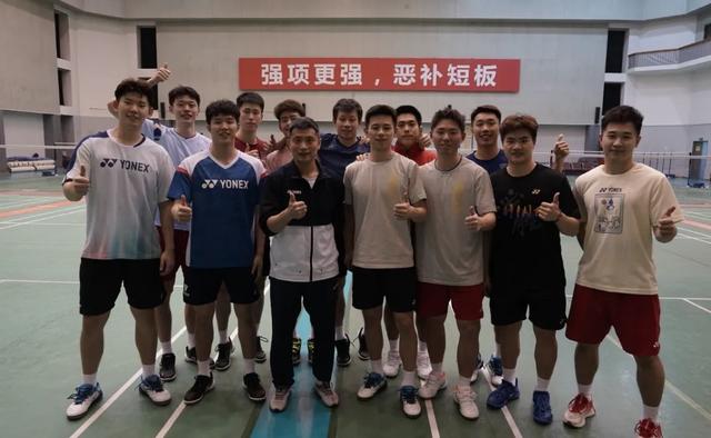 周昊东退出国家队！98黄金一代仅剩何济霆一人独舞