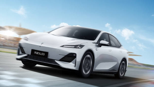 深蓝汽车40万辆下线仅29个月，自主新能源真要弯道超车了？