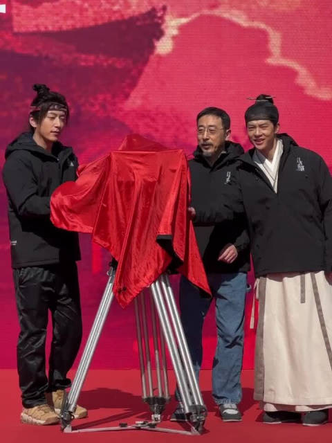 由@演员宁理 、@cucn201白客 、@尹昉InFun 、@陈小纭 主演的古装剧《日落东瀛》