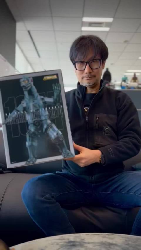 小岛秀夫分享 DX超合金魂 机械哥斯拉