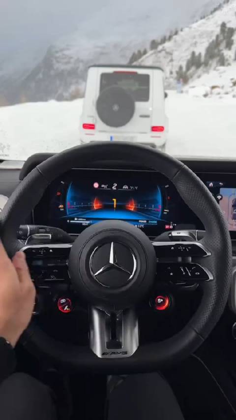 看看奔驰大G如何实现马赛回旋的…